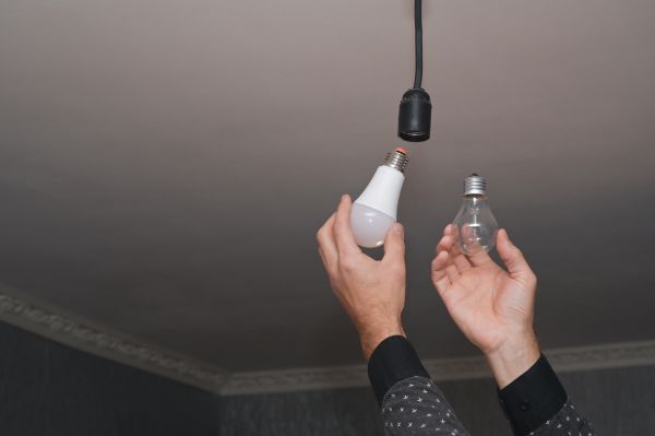Cost of Light Bulbs Replacement in Bend