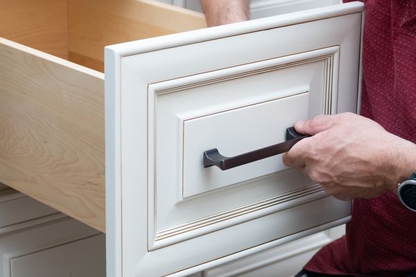 Cost of Cabinet Handle Installation in Bend