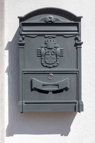 Wall Mailbox Mounting in Bend