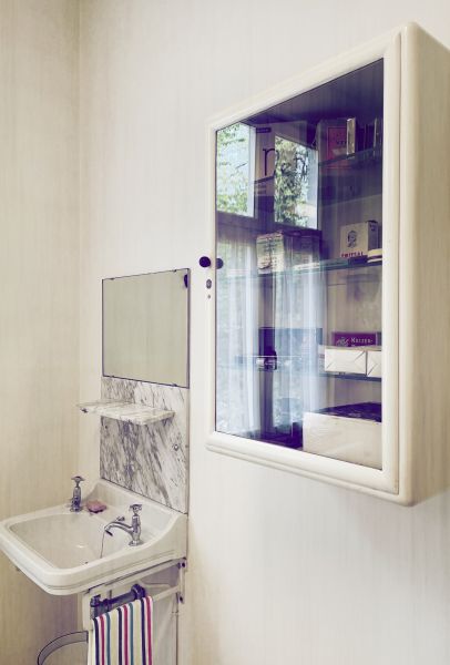 Cost of Medicine Cabinet Installation in Bend